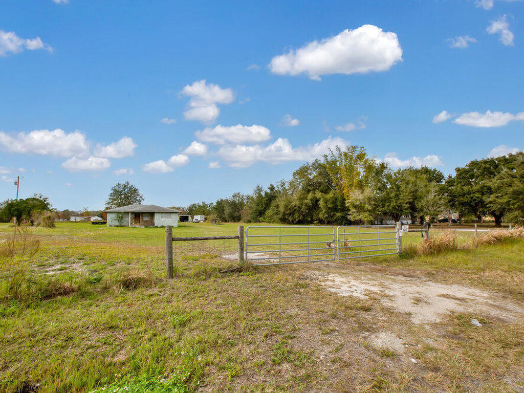 3876 Hixon Avenue, St. Cloud, FL 34772