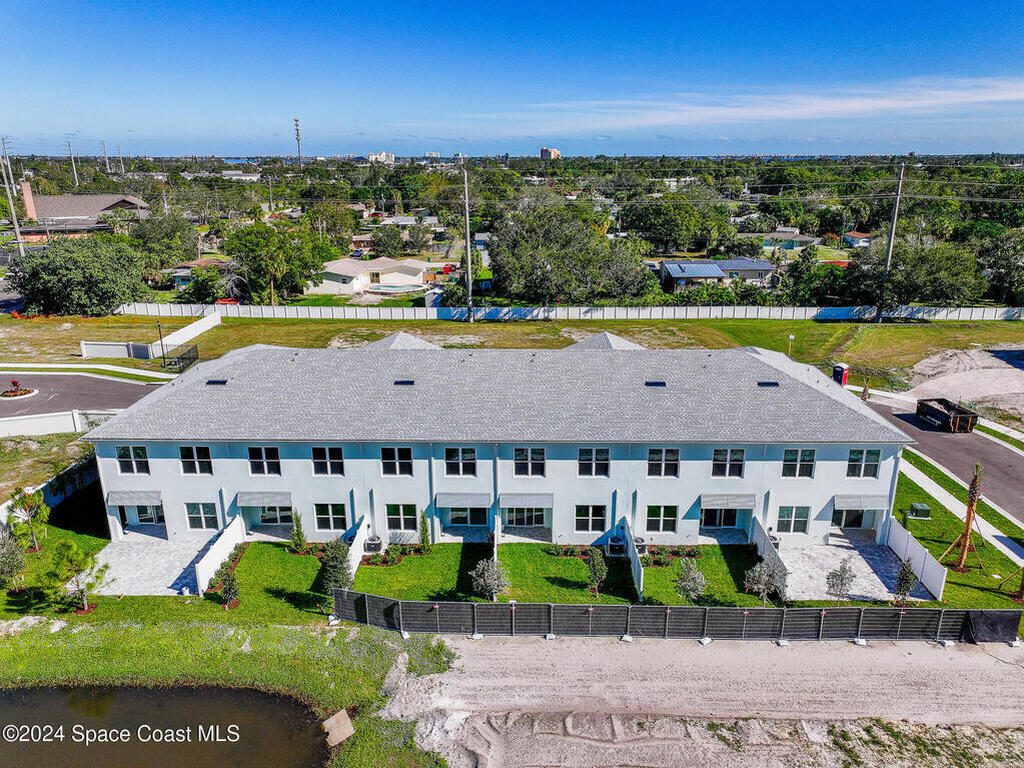 1330 Windchime Lane, Melbourne, FL 32935