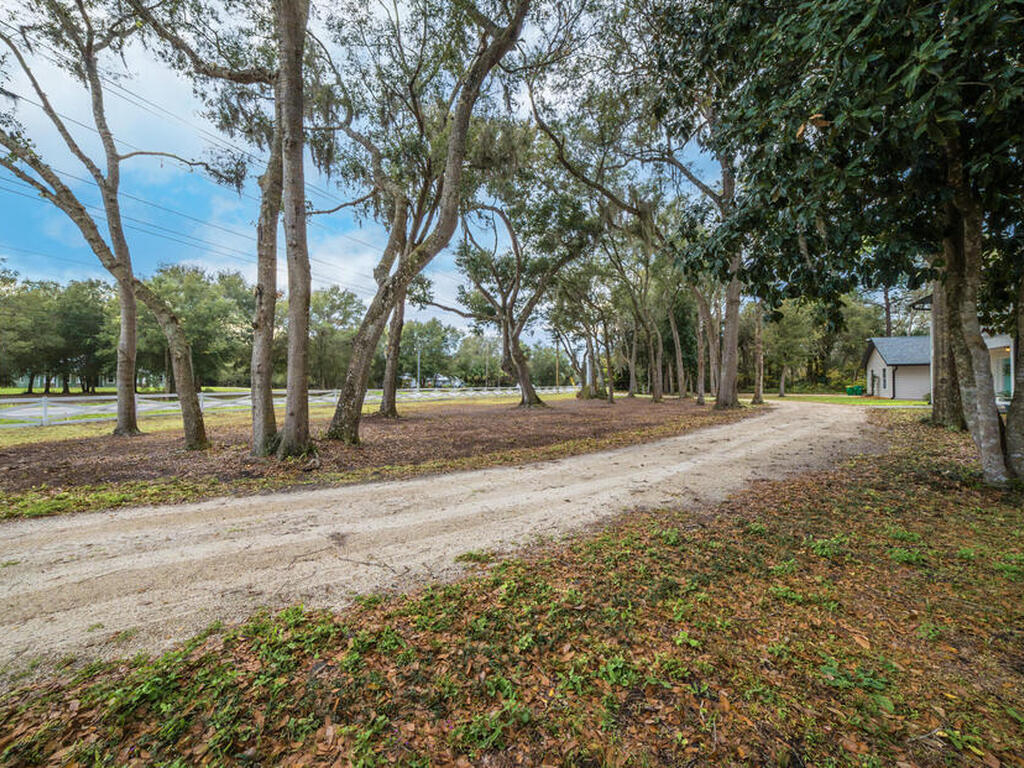 5310 State Road 46, Mims, FL 32754