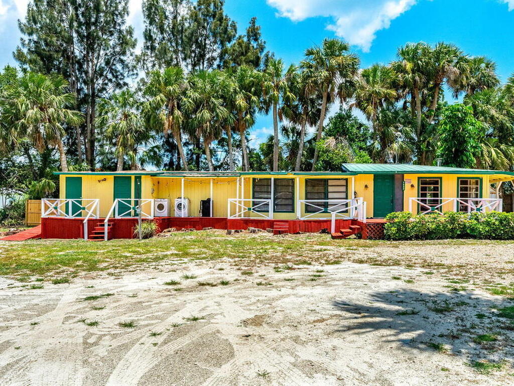 7680 Us Highway 1, Micco, FL 32976