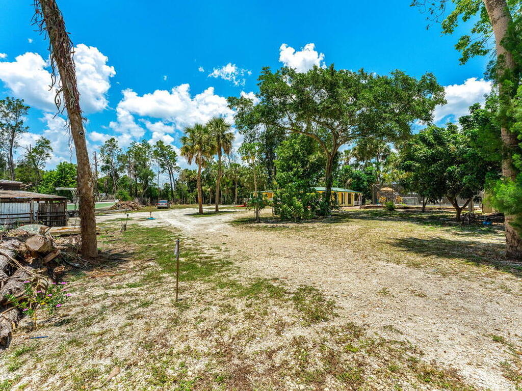 7680 Us Highway 1, Micco, FL 32976