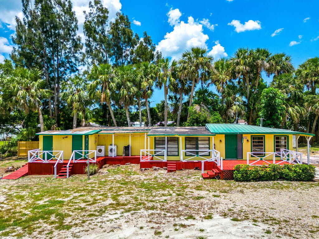 7680 Us Highway 1, Micco, FL 32976