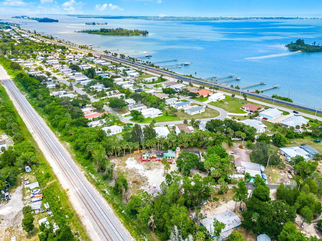 7680 Us Highway 1, Micco, FL 32976