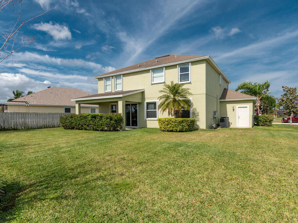 3838 Hollisten Circle, Melbourne, FL 32940