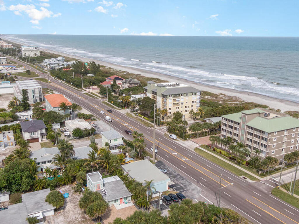 2464 S Atlantic Avenue, Cocoa Beach, FL 32931
