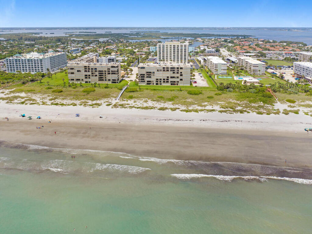 1830 N Atlantic Avenue, Cocoa Beach, FL 32931