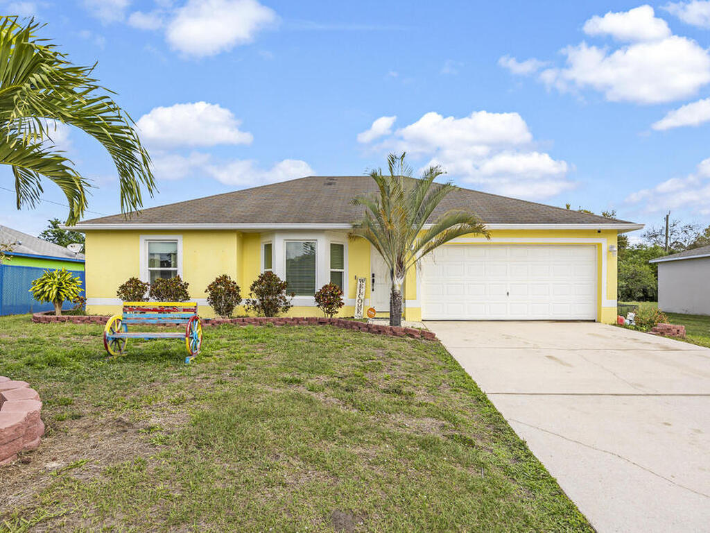 179 Decordre Road, Palm Bay, FL 32909