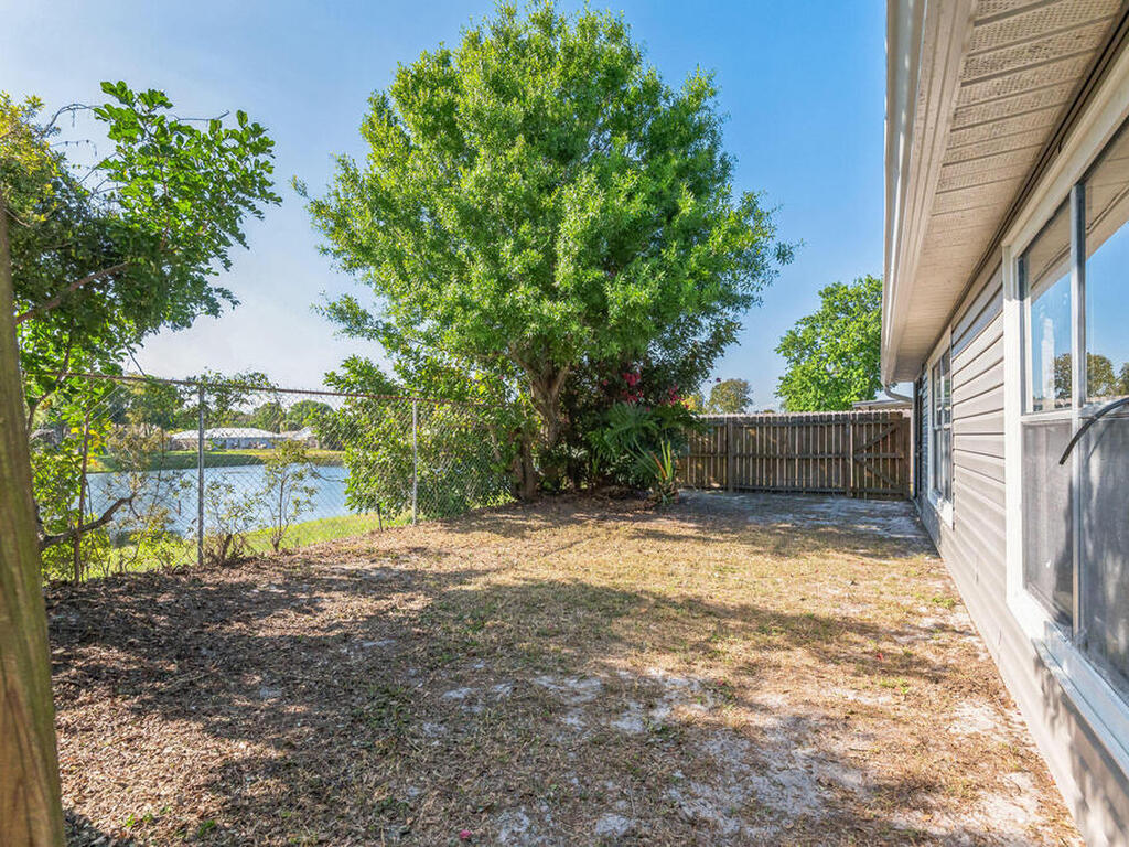 827 Pine Shadows Avenue, Rockledge, FL 32955