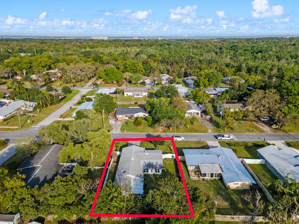 526 Poinsettia Avenue, Titusville, FL 32796