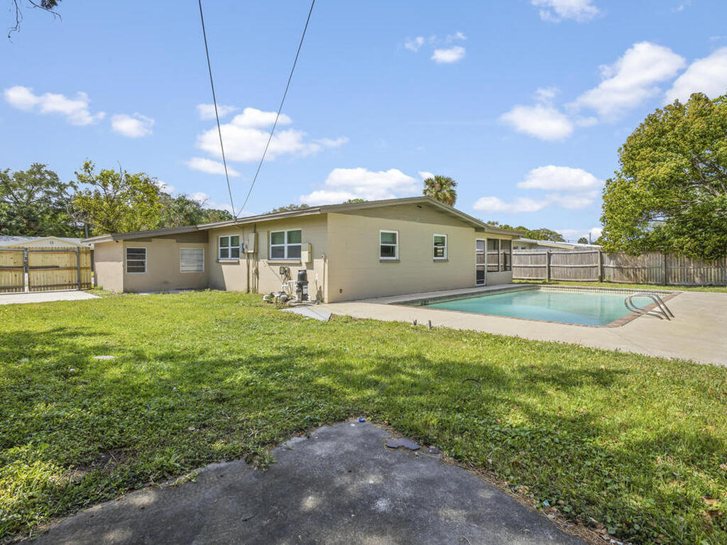 2472 Victor Road, Cocoa, FL 32926