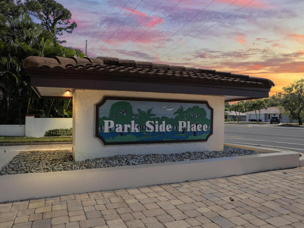 315 Parkside Place, Indian Harbour Beach, FL 32937