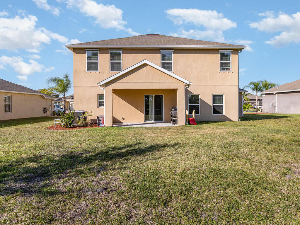 581 Easton Forest Circle, Palm Bay, FL 32909