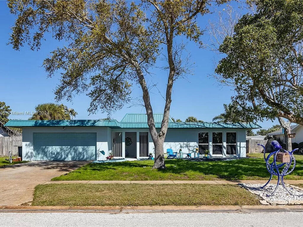 226 Sand Pine Road, Indialantic, FL 32903