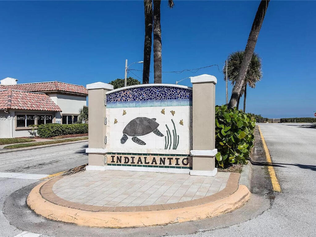 226 Sand Pine Road, Indialantic, FL 32903