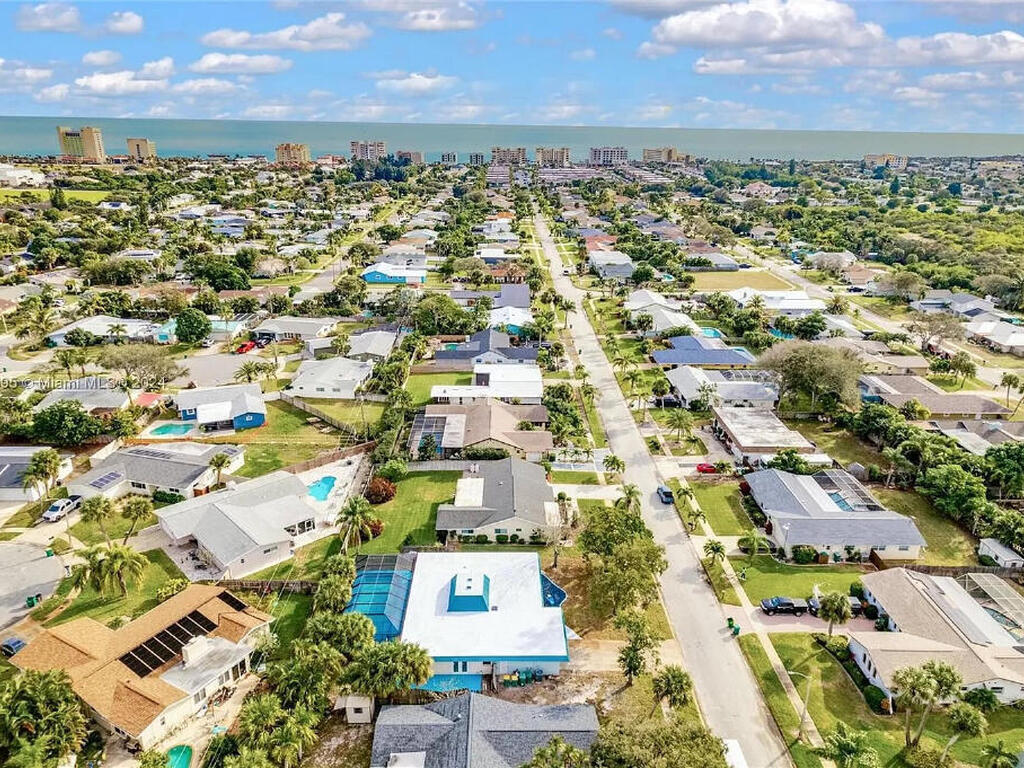 226 Sand Pine Road, Indialantic, FL 32903