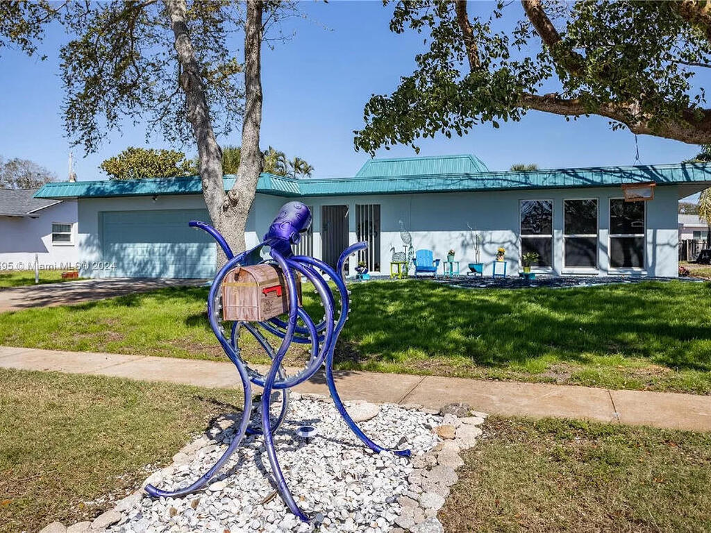 226 Sand Pine Road, Indialantic, FL 32903