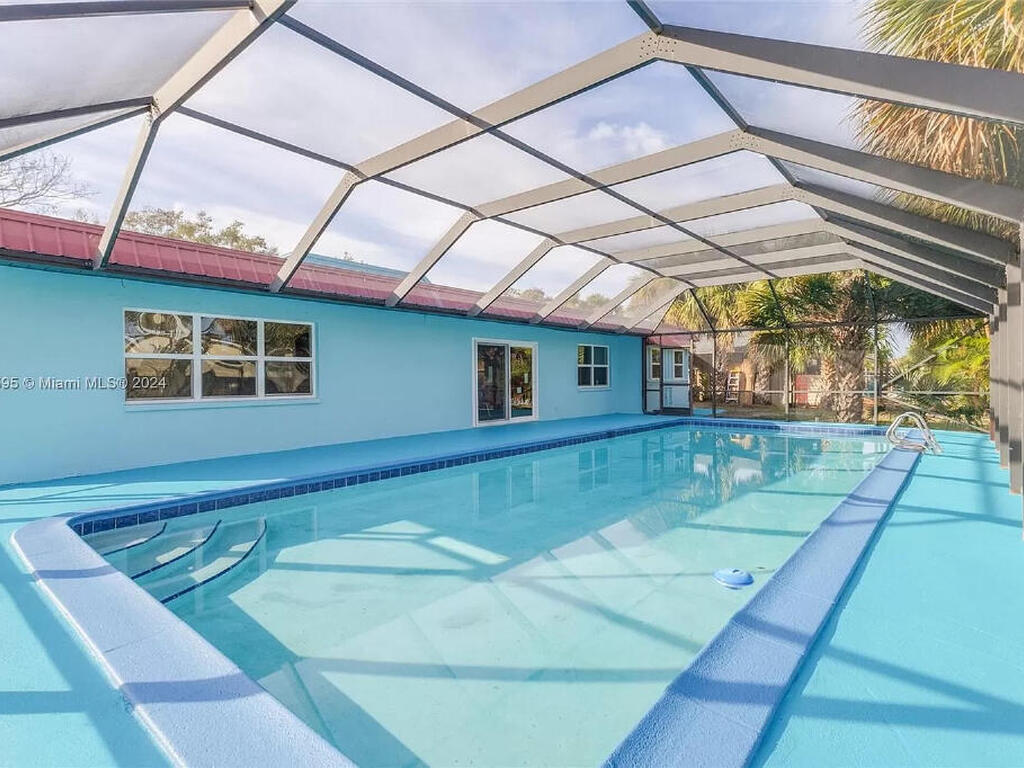 226 Sand Pine Road, Indialantic, FL 32903