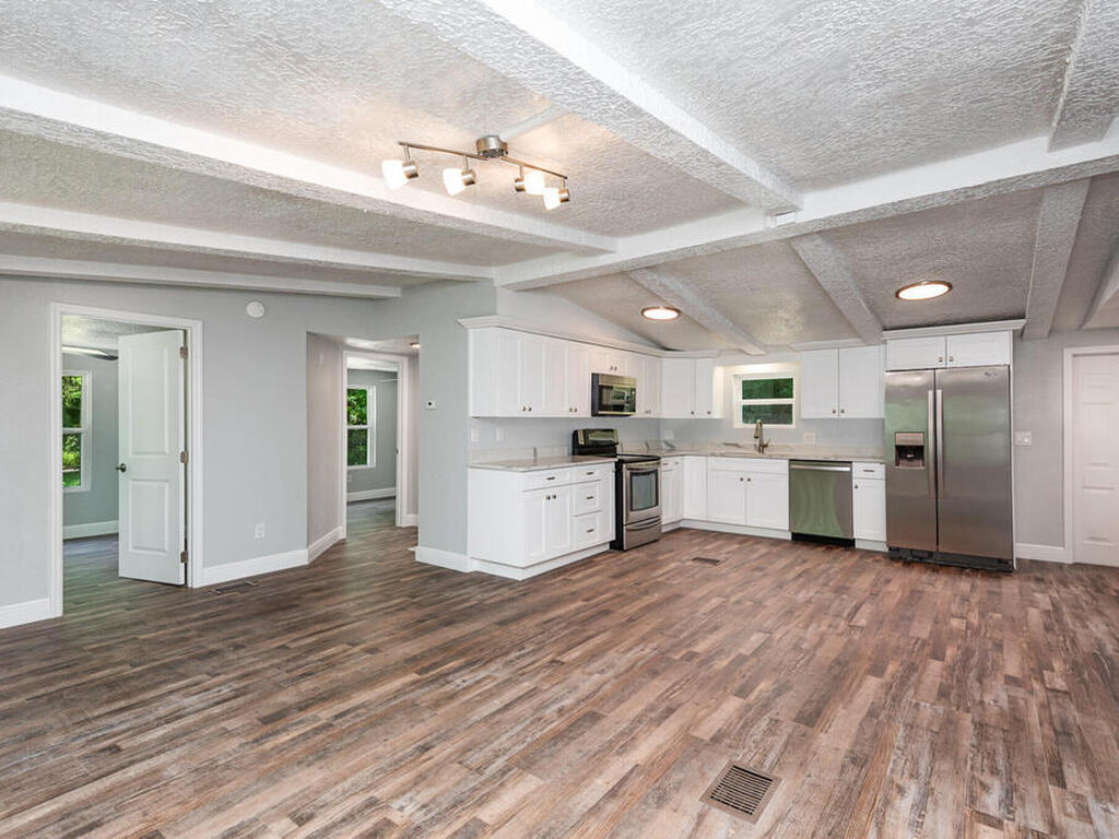 24050 Bass Road, Astor, FL 32102