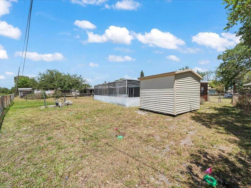 2862 Starlight Cir, Palm Bay, FL 32905