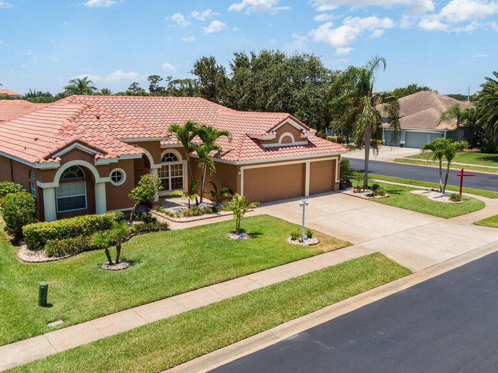477 Pirates Moon Court, Indialantic, FL 32903