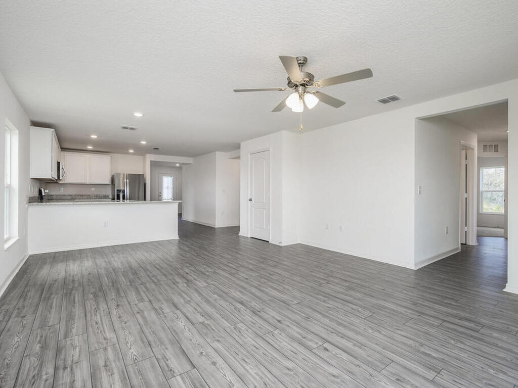 543 Lafayette Street, Palm Bay, FL 32908