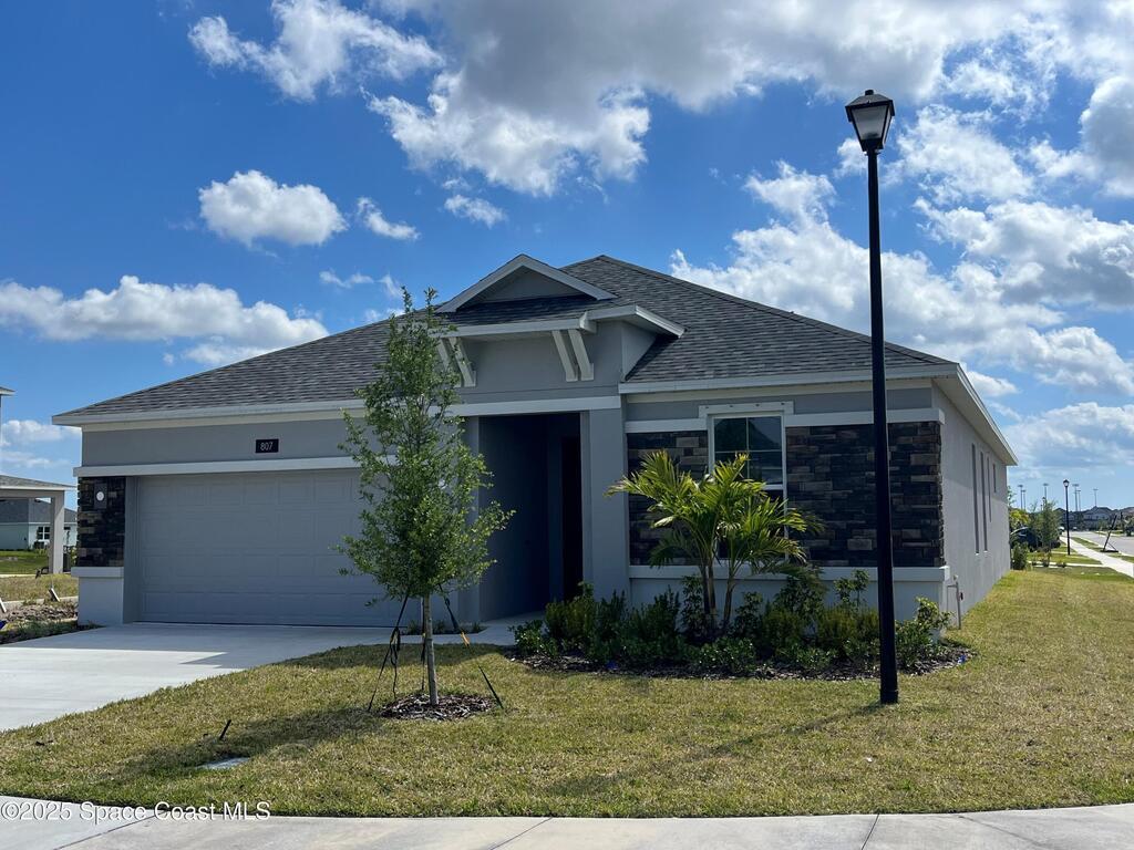 807 Soleway Avenue, Palm Bay, FL 32907