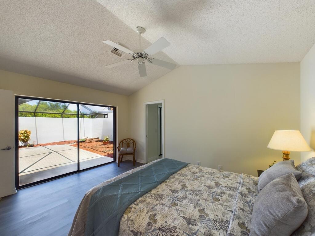 6256 Mirror Lake Court, Sebastian, FL 32958