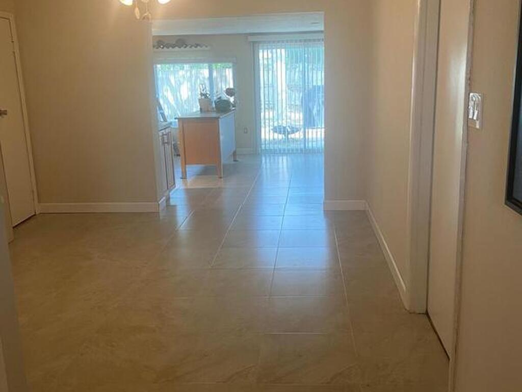 151 W Gadsden Lane, Cocoa Beach, FL 32931