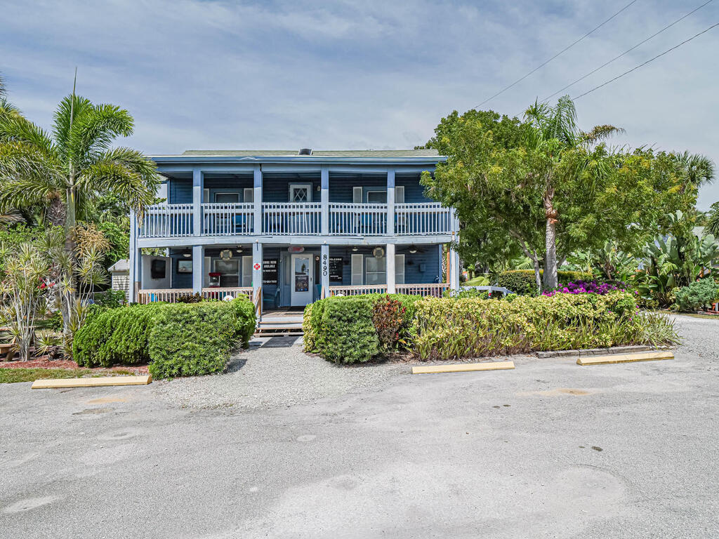 8490 Highway 1, Micco, FL 32976