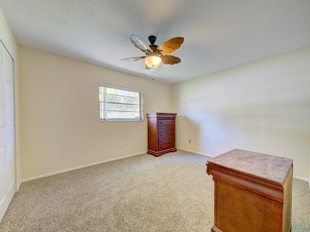 3579 Ridgeway Avenue, Mims, FL 32754