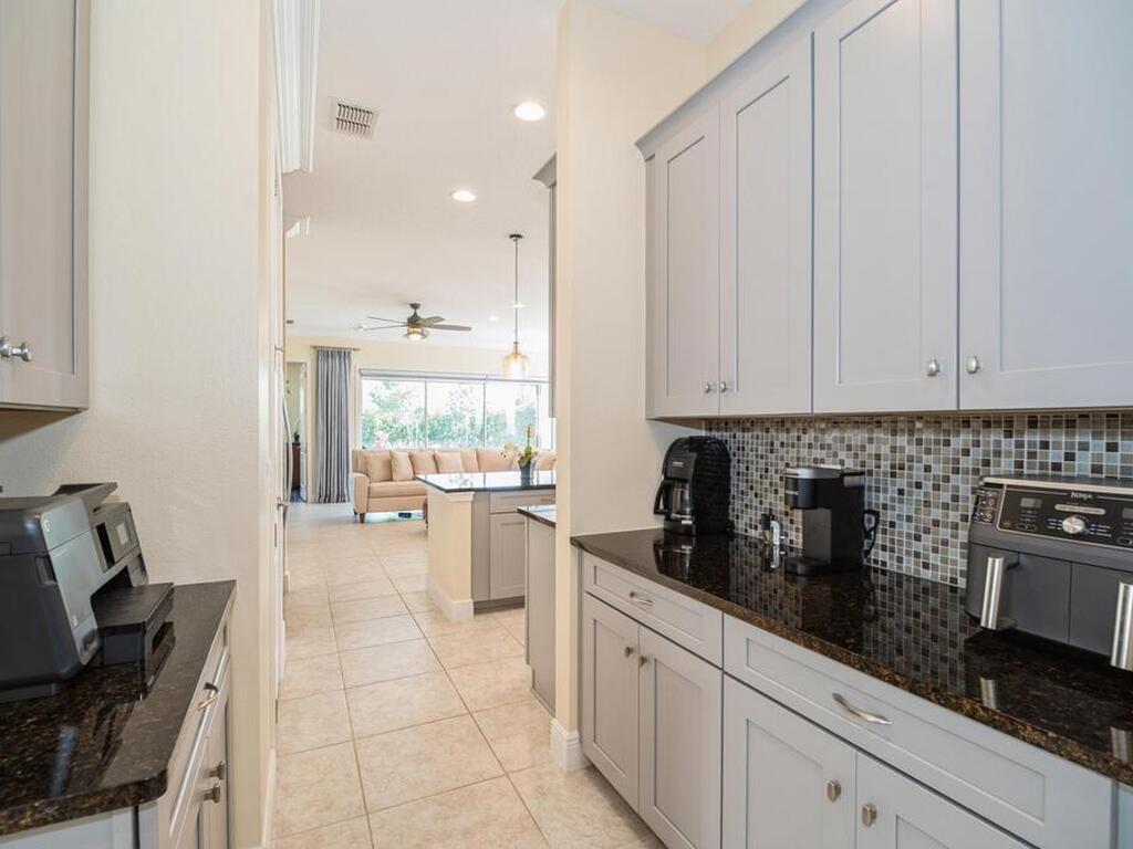 4909 W Fountainwood Drive, St. Cloud, FL 34772