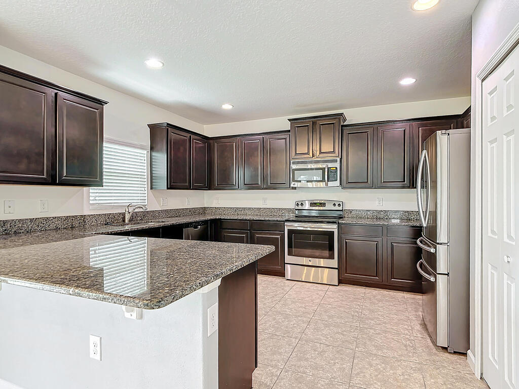 860 Fiddleleaf Circle, Melbourne, FL 32904