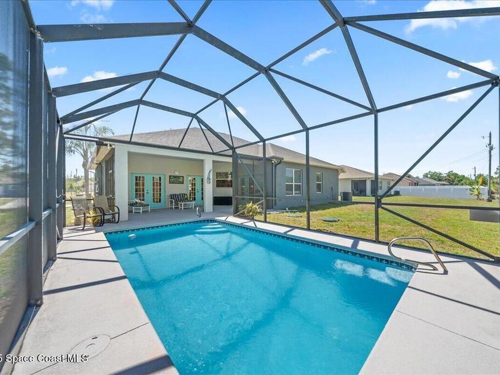 445 Ganley Street, Palm Bay, FL 32908