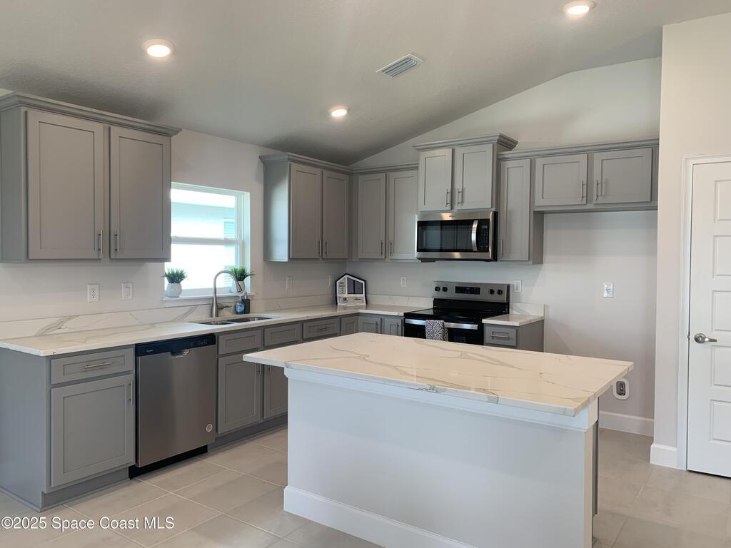 2523 Carrick Street, Palm Bay, FL 32907