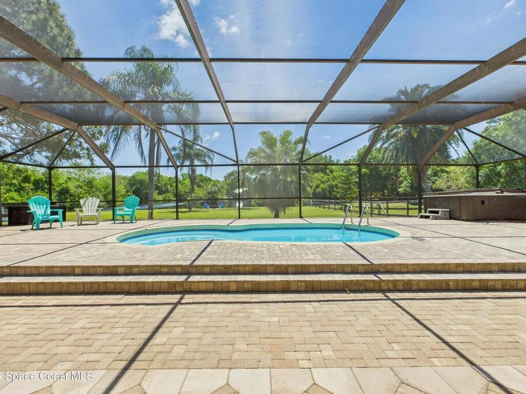 3311 Calle Del Mar, Melbourne, FL 32904