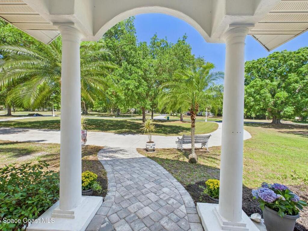 3311 Calle Del Mar, Melbourne, FL 32904
