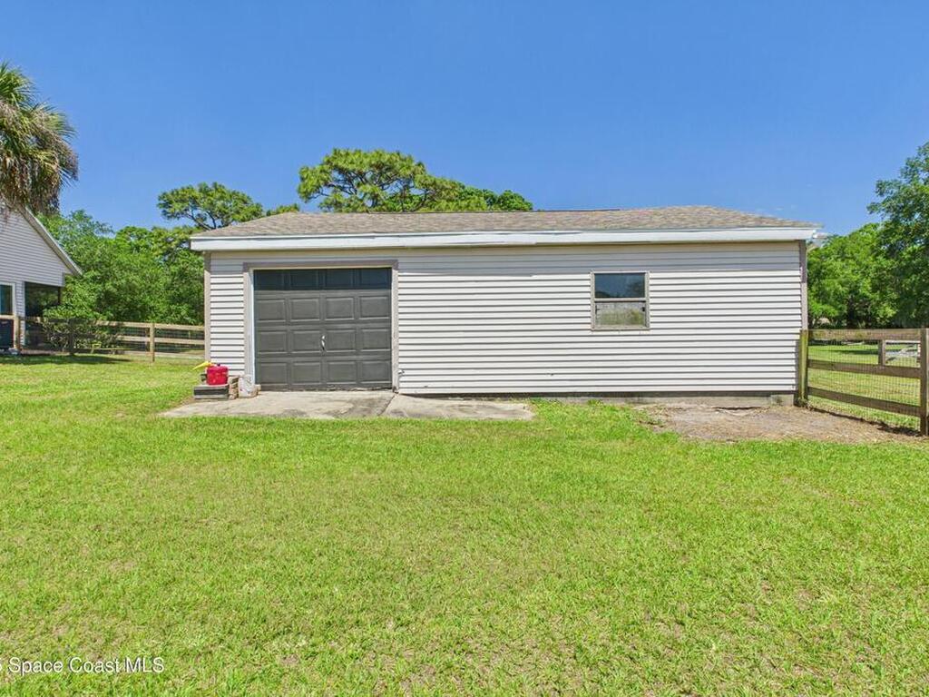 3311 Calle Del Mar, Melbourne, FL 32904