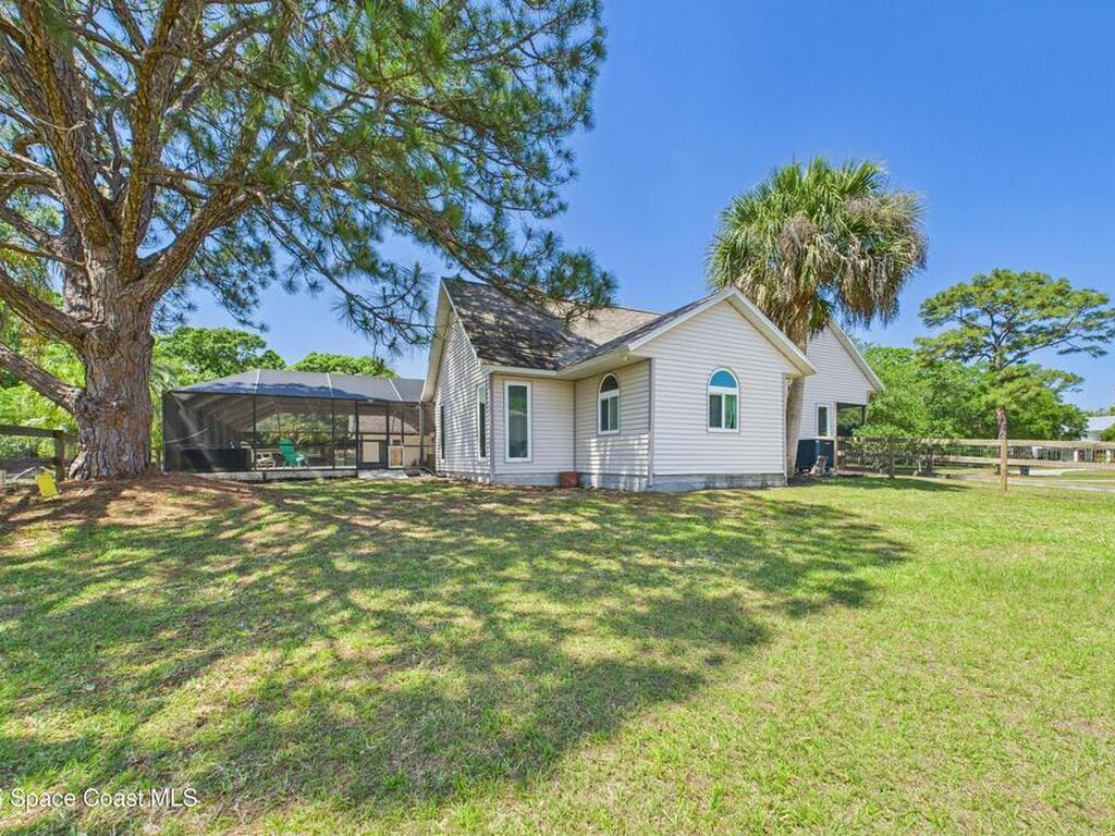 3311 Calle Del Mar, Melbourne, FL 32904