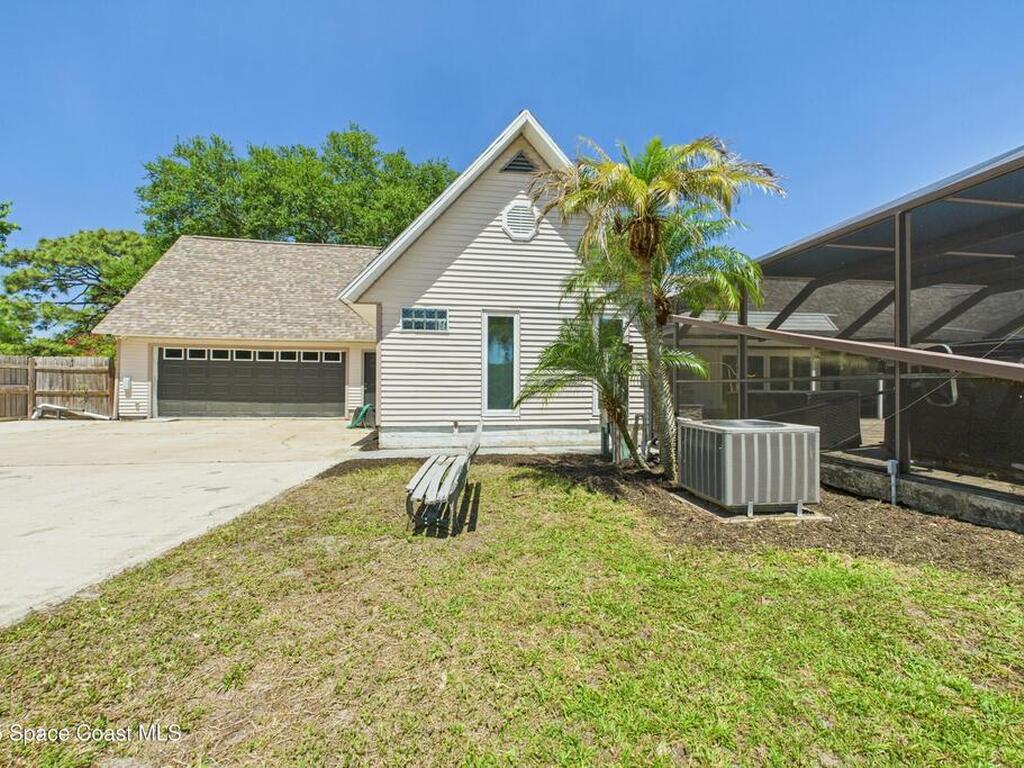 3311 Calle Del Mar, Melbourne, FL 32904