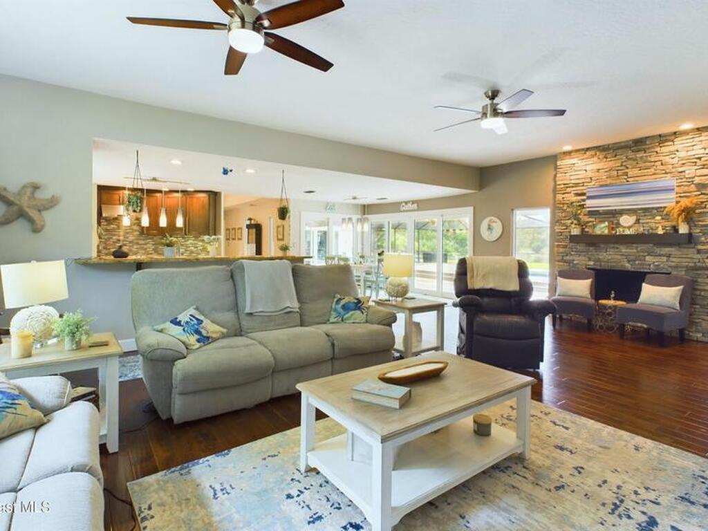 3311 Calle Del Mar, Melbourne, FL 32904