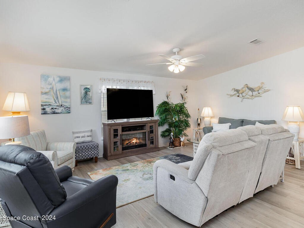 296 Charm Court, Palm Bay, FL 32907