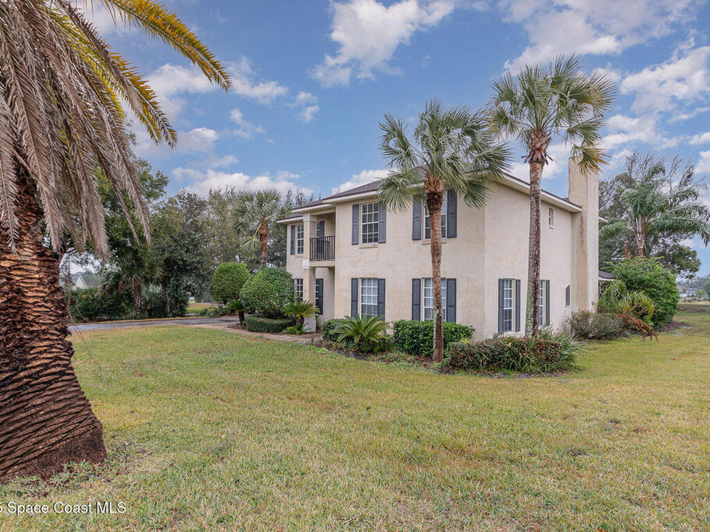 105 James Pond Court, DeBary, FL 32713