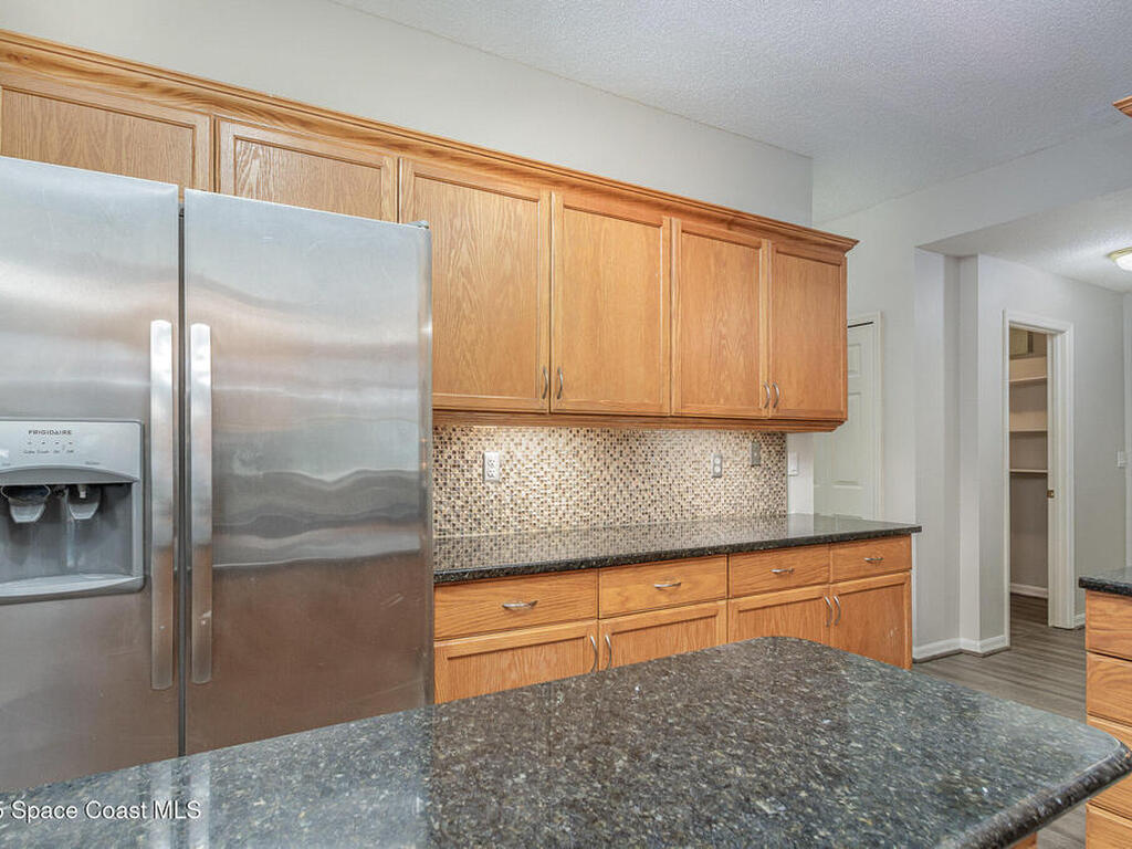 105 James Pond Court, DeBary, FL 32713