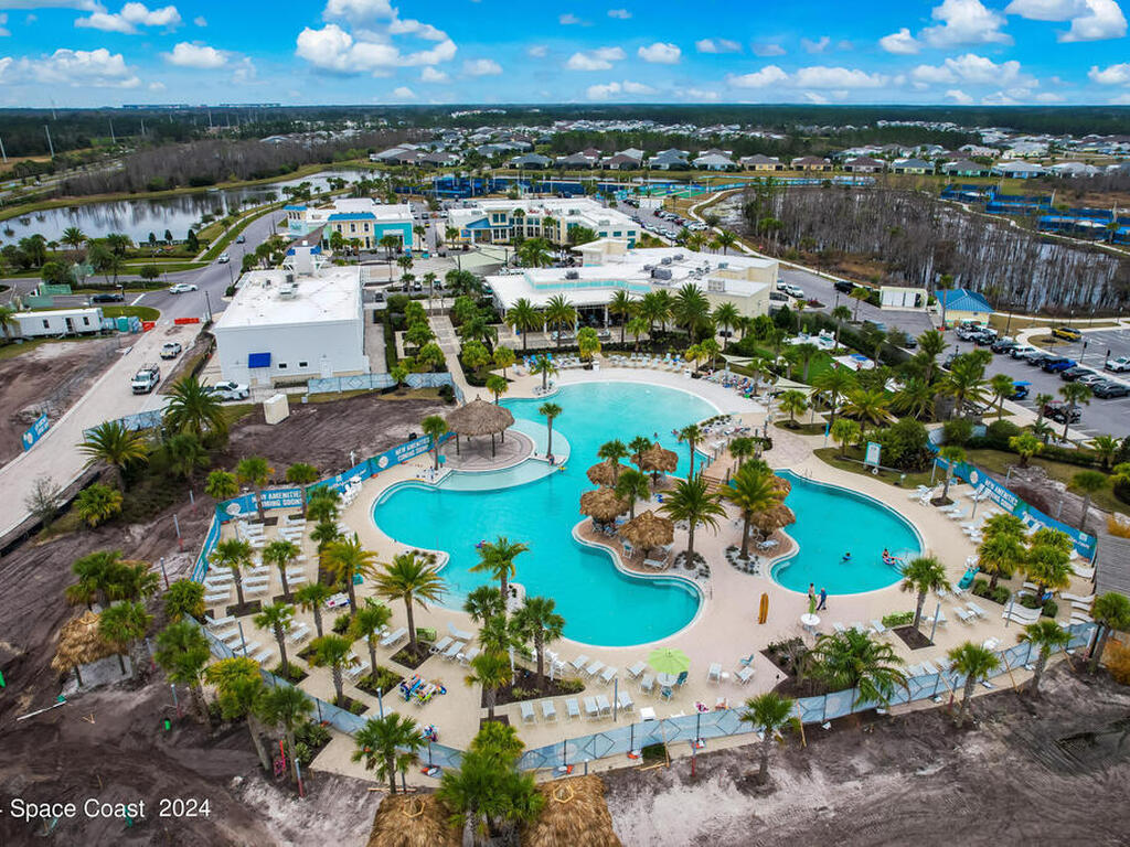 362 Tiki Ter, Daytona Beach, FL 32124