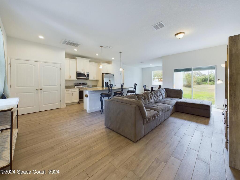150 Delia Avenue, Palm Bay, FL 32907