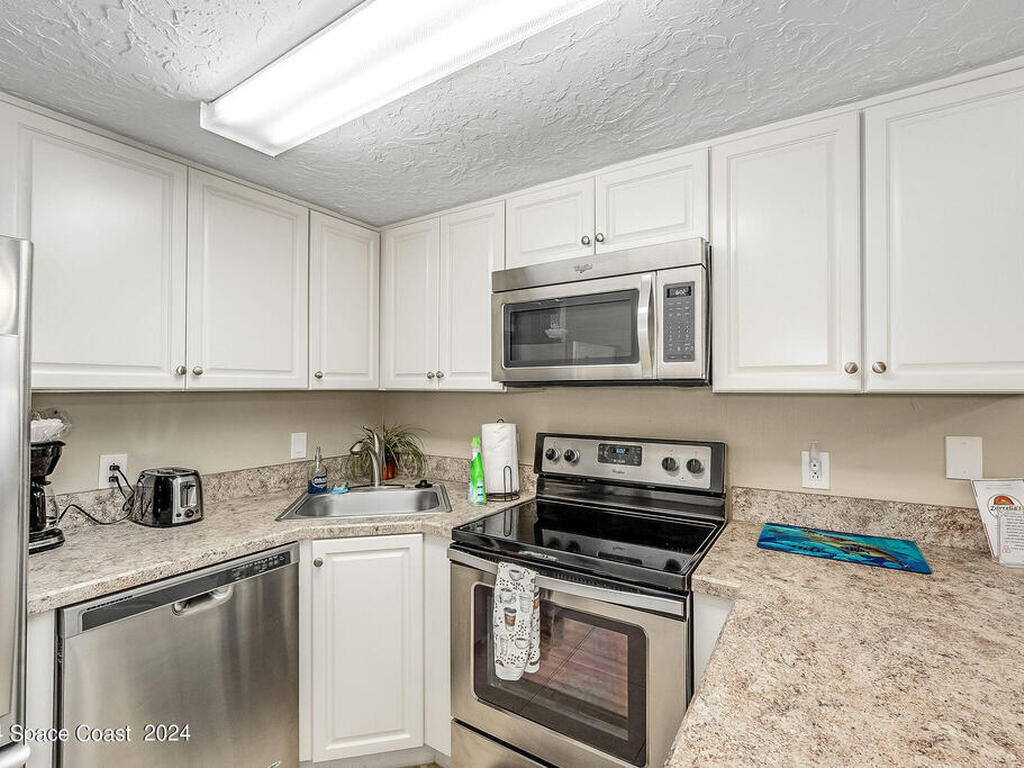 8600 Ridgewood Avenue, Cape Canaveral, FL 32920