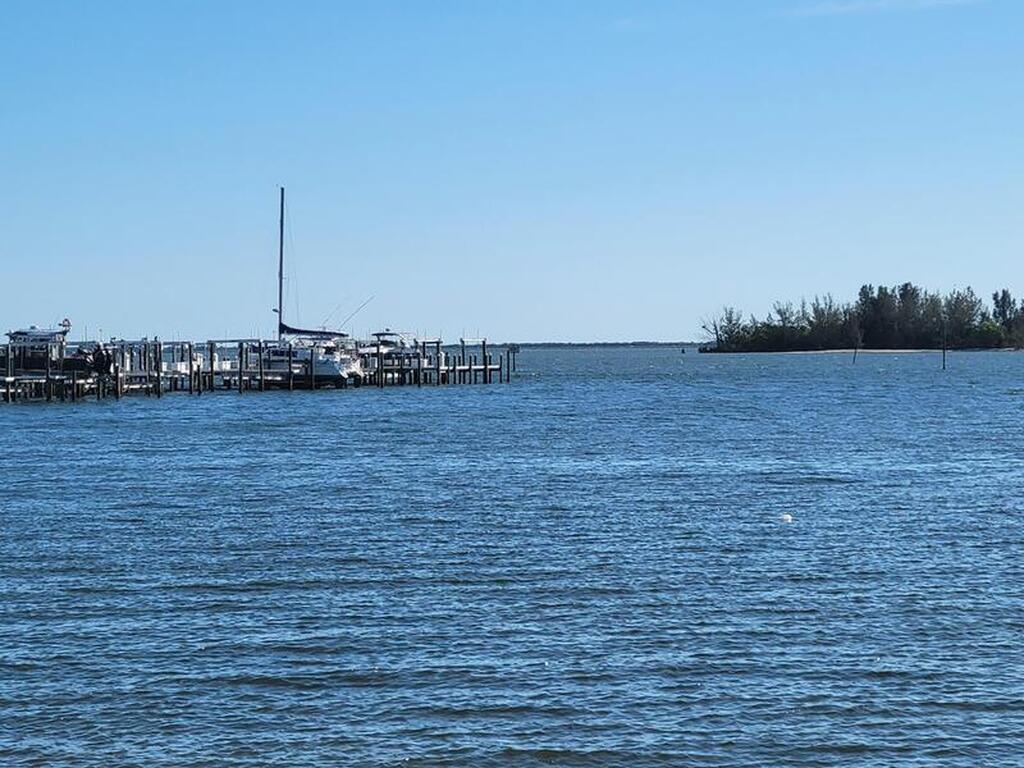4336 Kelsey Lane, Micco, FL 32976