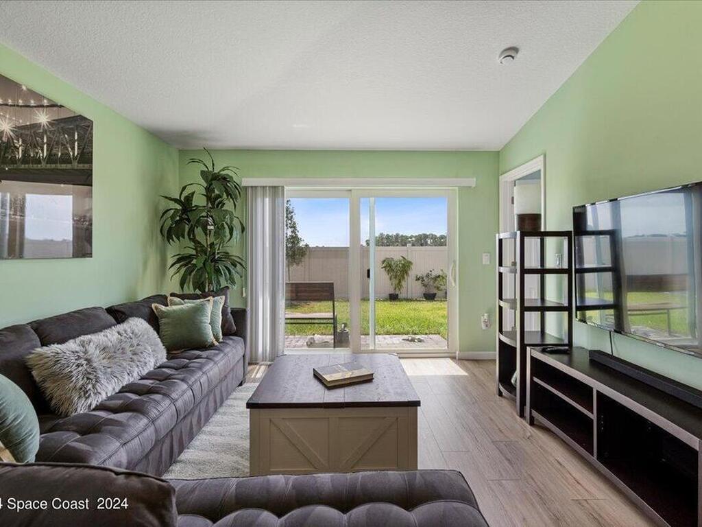 1447 Colebrook Circle, Palm Bay, FL 32908