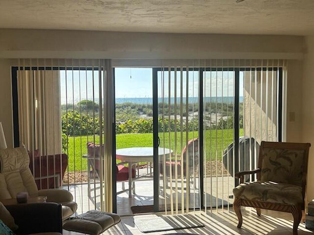 1305 S Atlantic Avenue, Cocoa Beach, FL 32931