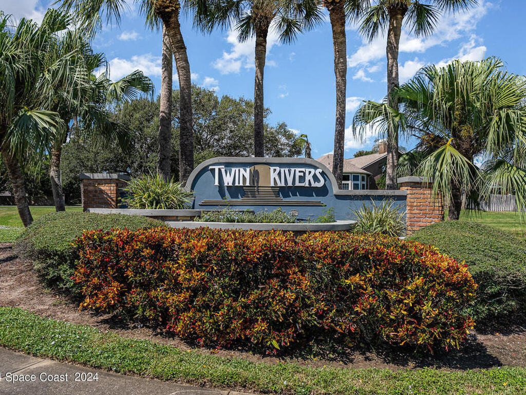 1290 Mercedes Drive, Merritt Island, FL 32952